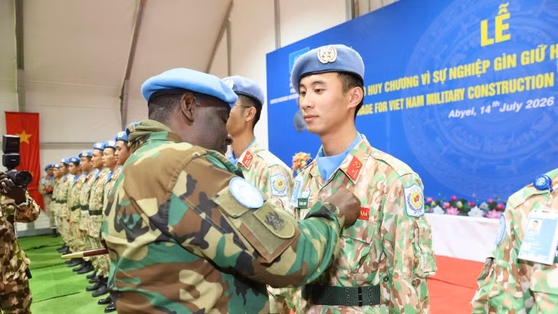 Vietnamese Peacekeepers in Abyei Awarded UN Peacekeeping Medal