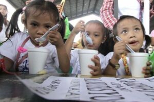 Philippines Expands School Feeding Program Nationwide to Combat Malnutrition