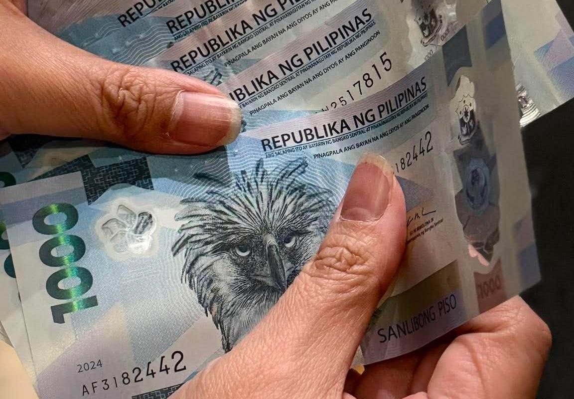Philippine Peso Strengthens Further Against US Dollar