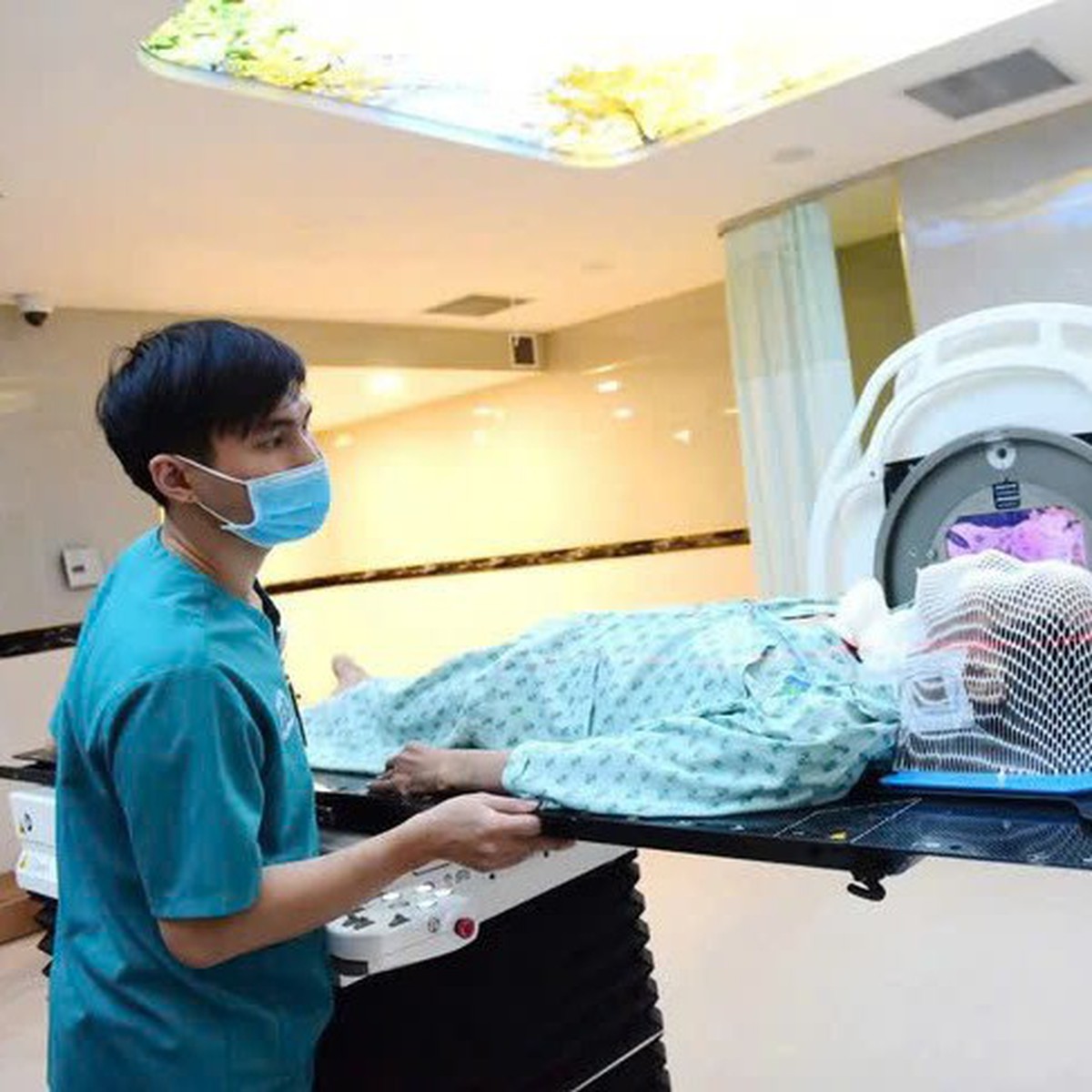 Ho Chi Minh City Cancer Hospital Faces Severe Radiation Therapy Delays