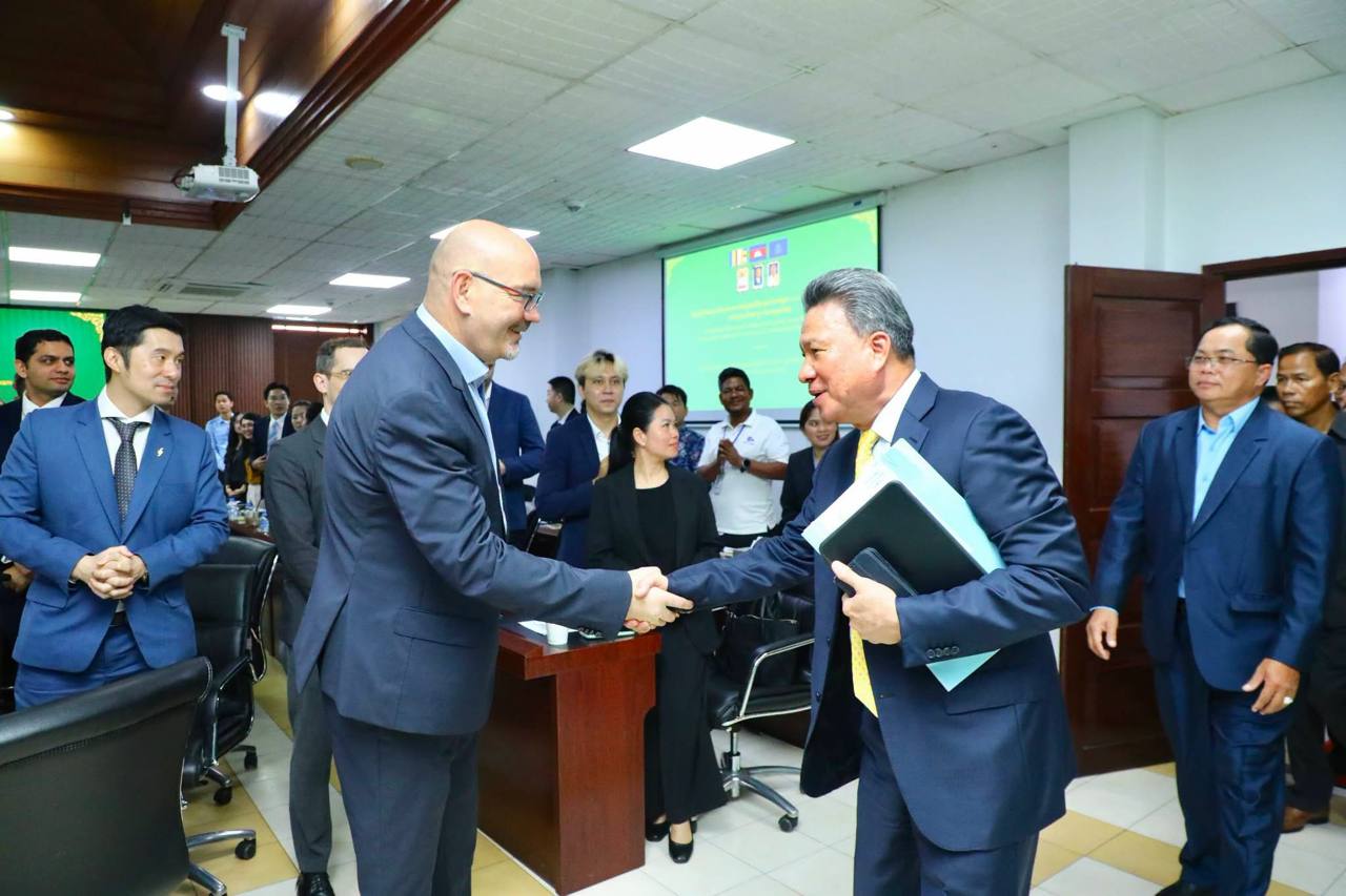 Cambodia Strengthens Transport and Logistics with EuroCham