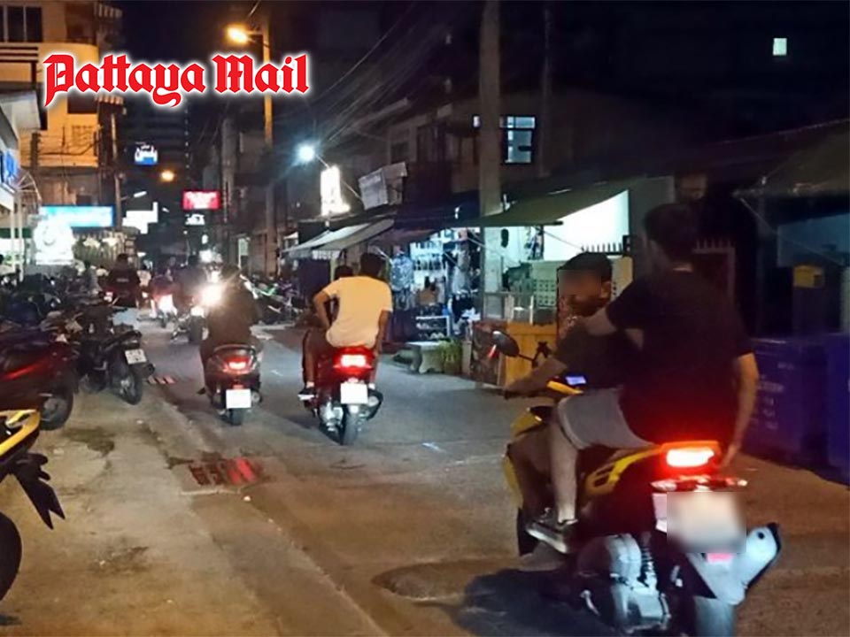 パタヤ、中東からのバイク集団帰還で住民間に意見対立