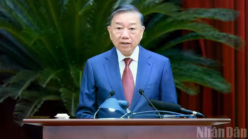 Vietnam Communist Party Outlines Four Strategic Shifts at Key Central Committee Meeting