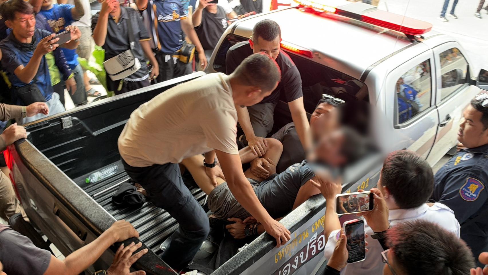 Man High on Meth Arrested After Threatening Toy Shop Employee With Knife Near Pattaya