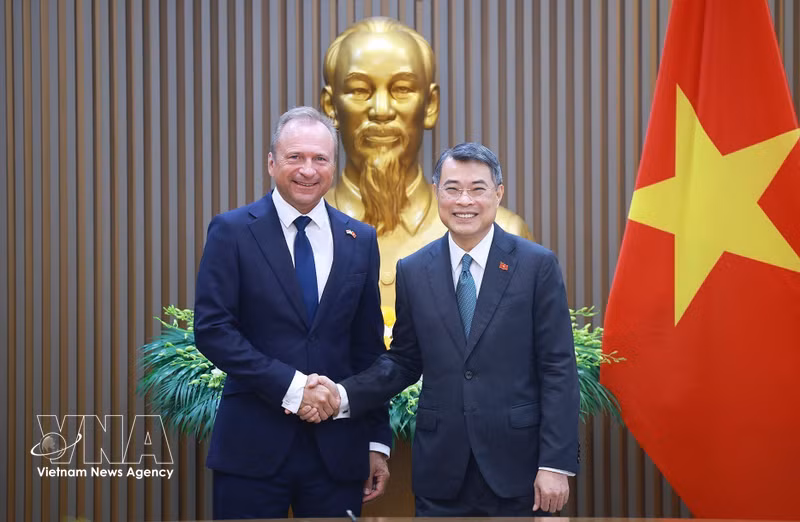 Vietnam, Luxembourg Boost Cooperation in Green Finance