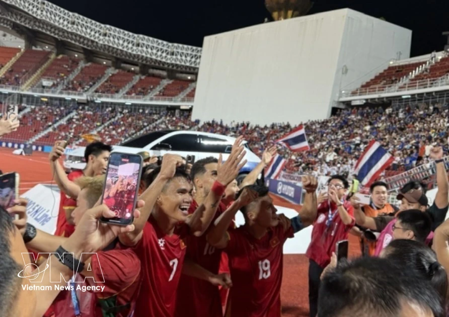 Vietnam Defeats Thailand 2-0 in First Leg of ASEAN Cup 2026 Final