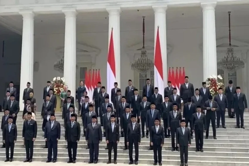 Indonesian Ruling Party Evaluates Cabinet for Failing to Meet KPIs