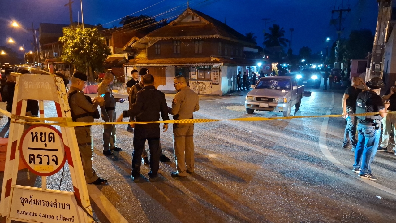 Police Officer Killed in Ambush by Suspected Insurgents Disguised as Electricians in Pattani
