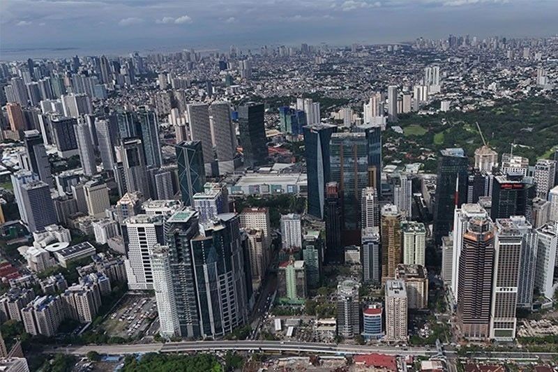 フィリピン経済、年内目標達成へ年率3.7%成長必要