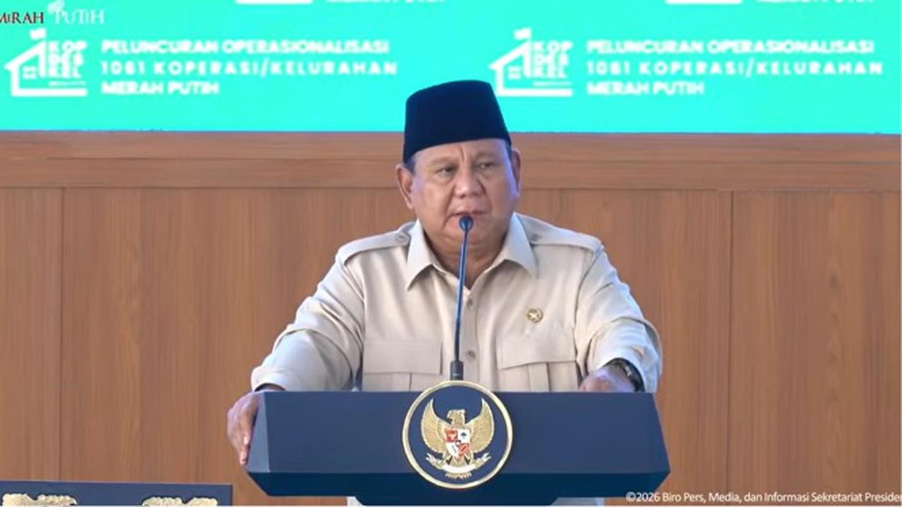 President Prabowo Praises Police Innovation in Converting Corn Cobs to Bio-Briquettes