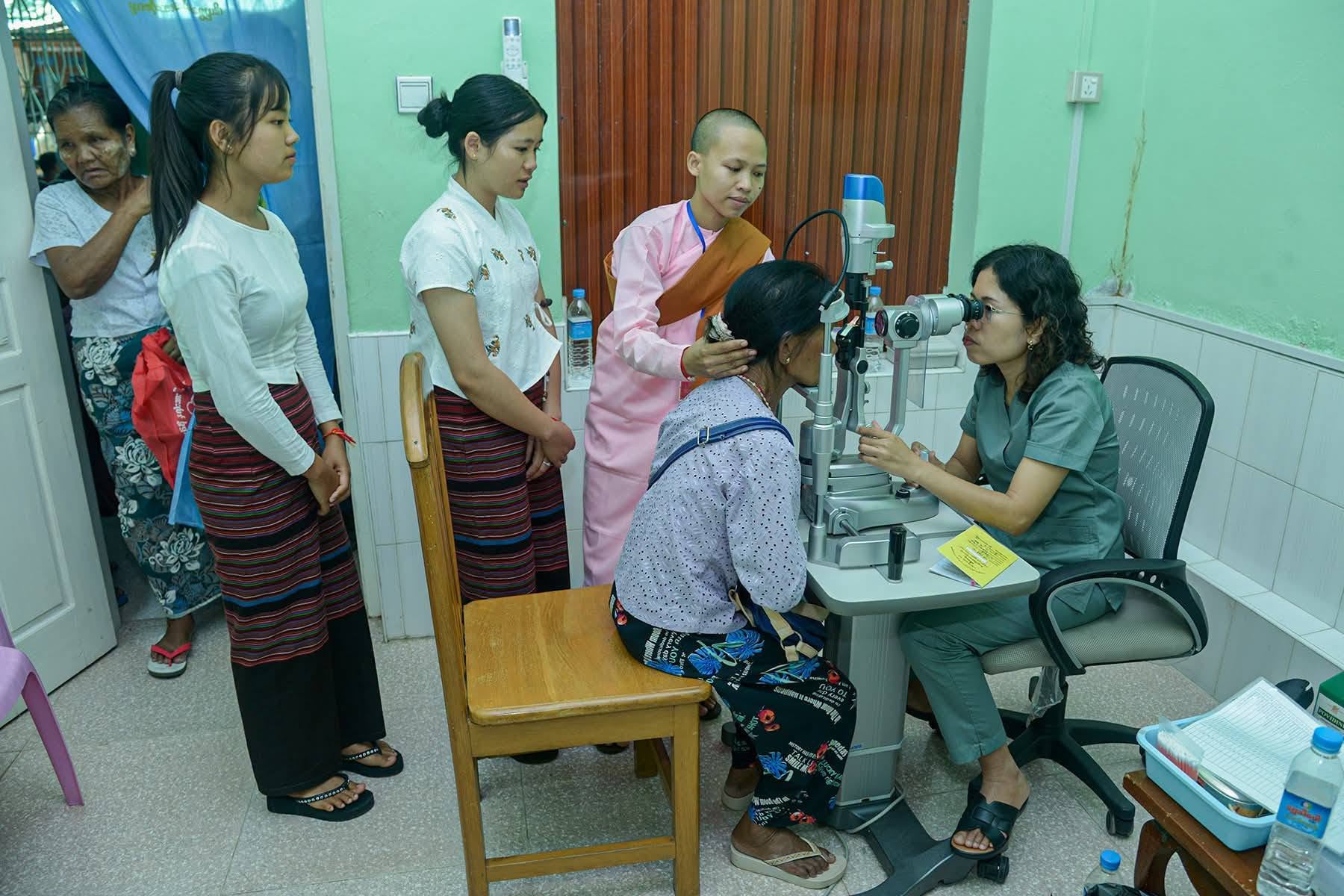 The 57th Eye Surgery Program of Sitagu Shwe Kyar Dana Hospital in Theinpaw Provided Free Surgery to 428 Eye Patients
