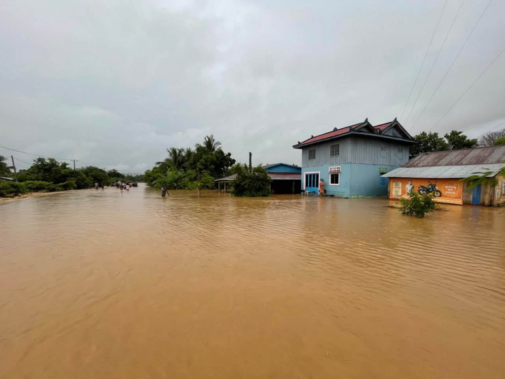 Cambodia Floods Hit 10 Provinces, Affecting Over 16,000 Households