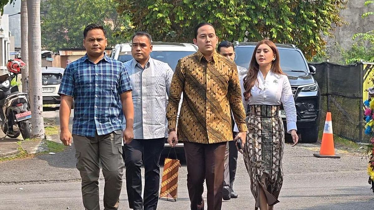 Prabowo's Aide Meets Jokowi in Solo, Fueling Political Speculation