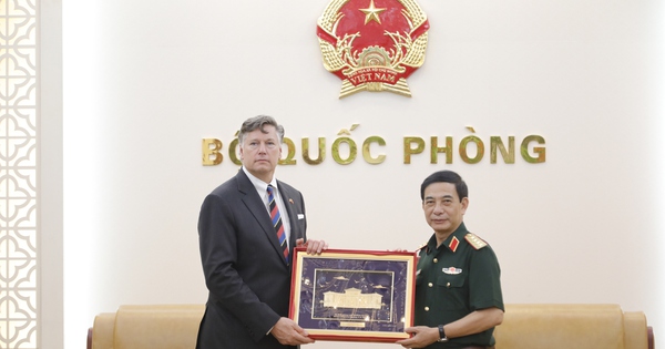 Vietnam Seeks Enhanced Defense and Economic Ties with U.S.