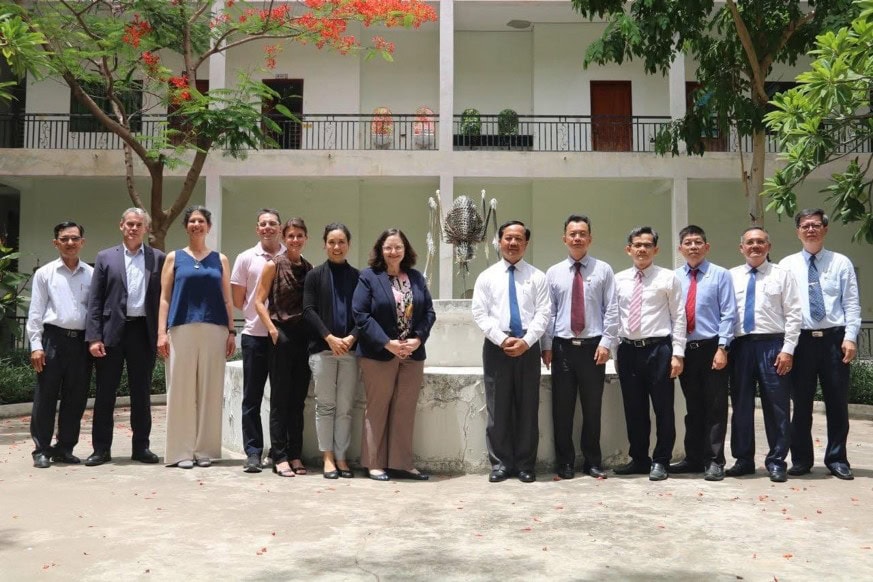 US, Cambodia Ink Five-Year Deal to Deepen Infectious Disease Research Partnership