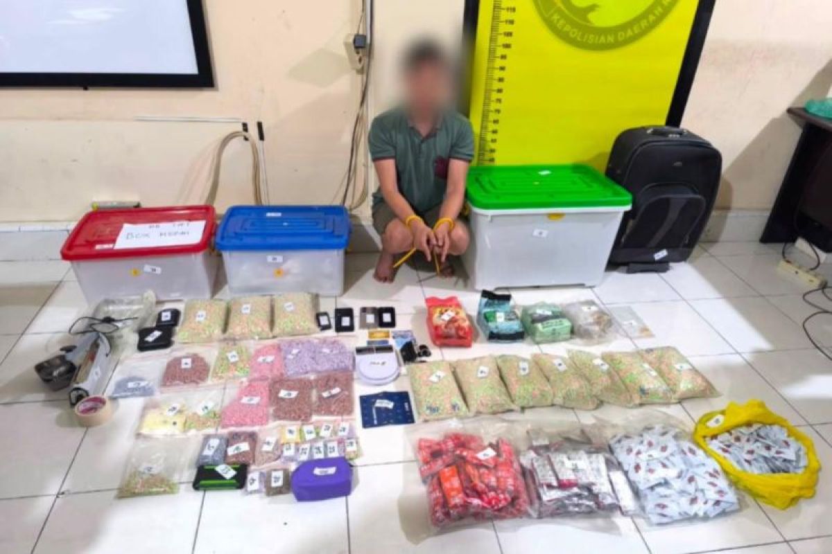Indonesian Police Pursue Drug Network Behind Riau Seizure