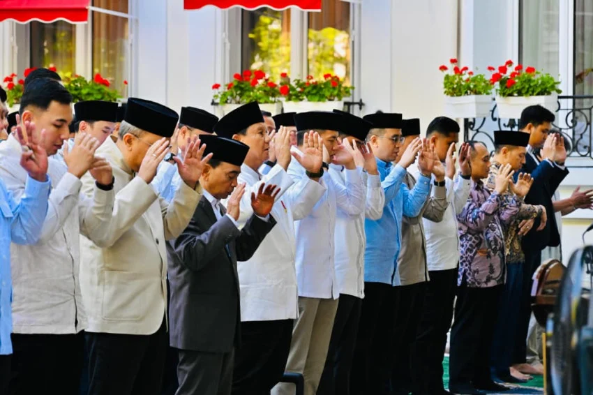 President Prabowo Prays Eid al-Adha with Indonesian Diaspora in Paris