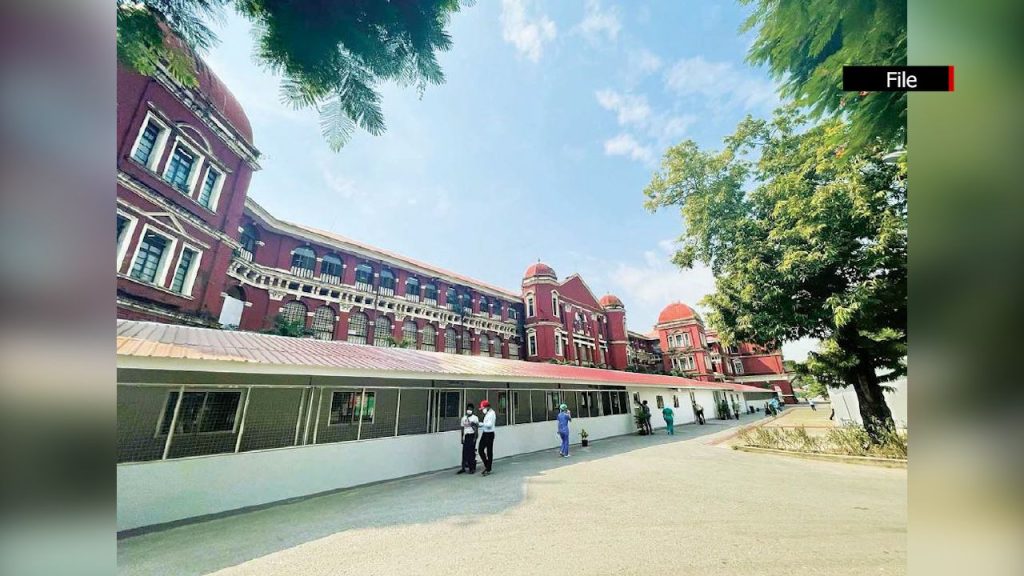 ヤンゴン中央病院、無償で患者搬送車利用可能に
