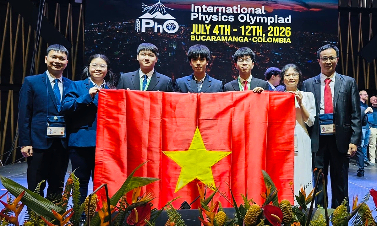 Vietnam achieves best-ever 7th at Physics Olympiad, two students score perfect marks