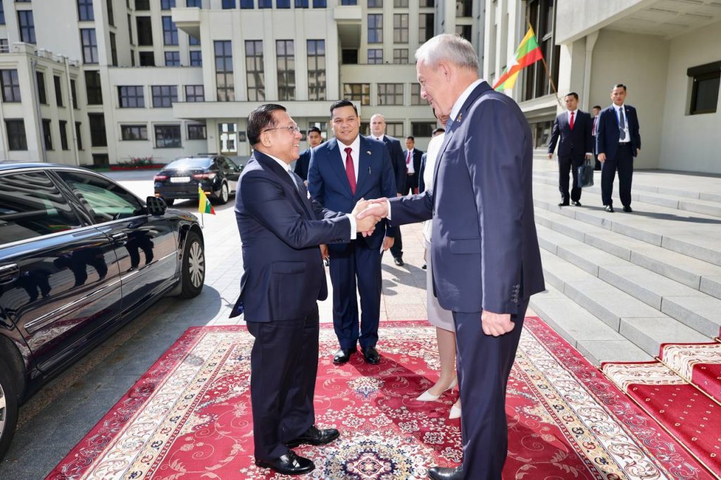 President Min Aung Hlaing meets with Speakers of the two Houses of Belarus Parliament