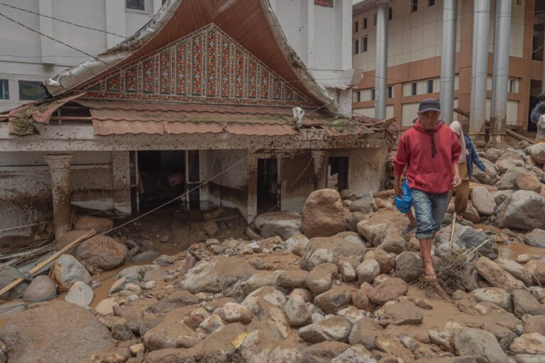 Solok's 'Galodo' Flood: Beyond Heavy Rain, Ecological Degradation Fuels Disaster
