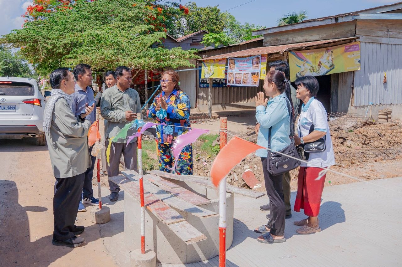 Battambang Province Inspects Progress on Road Construction and Drainage System Upgrades