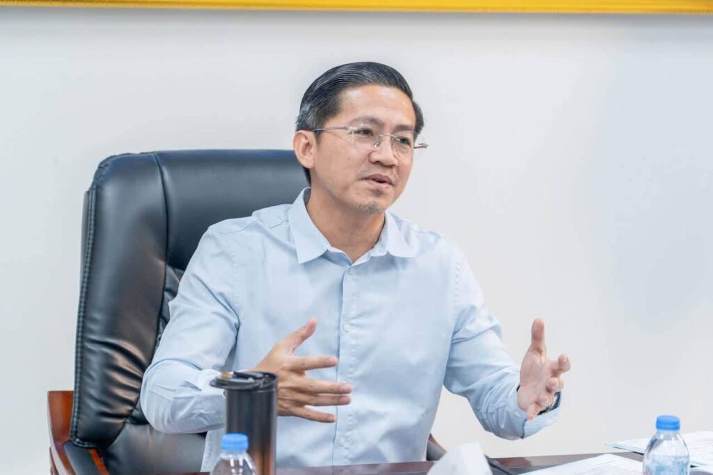 Phnom Penh City Buses Enhance Passenger Information with Digital Signage