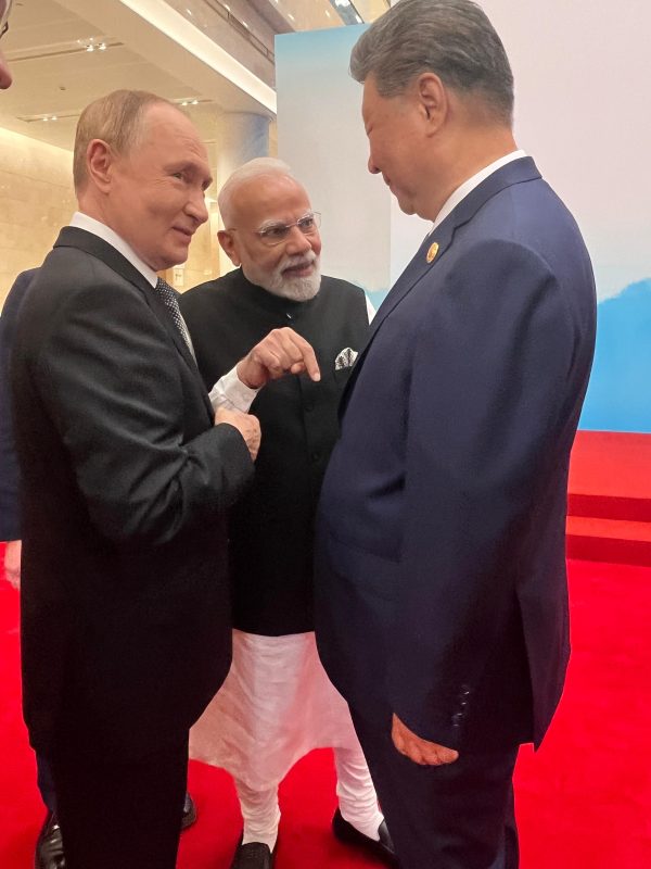 BRICS議長国インド、中国・ロシアとのバランスに腐心