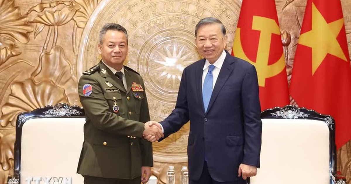 Vietnam's Top Leader Meets Cambodian, Lao Defense Ministers, Reinforcing Defense Cooperation
