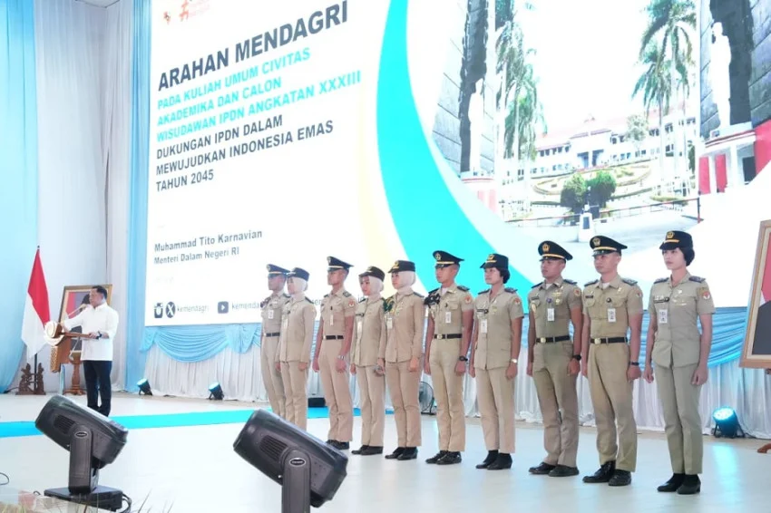 Indonesian Home Affairs Minister Praises 10 Outstanding IPDN Graduates from Diverse Backgrounds