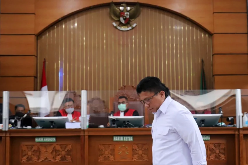 Former Police Official Ferdy Sambo Pursues Master's Degree from Cibinong Prison