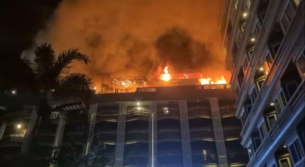 パタヤのホテルで火災、多数の宿泊客・従業員が救助される