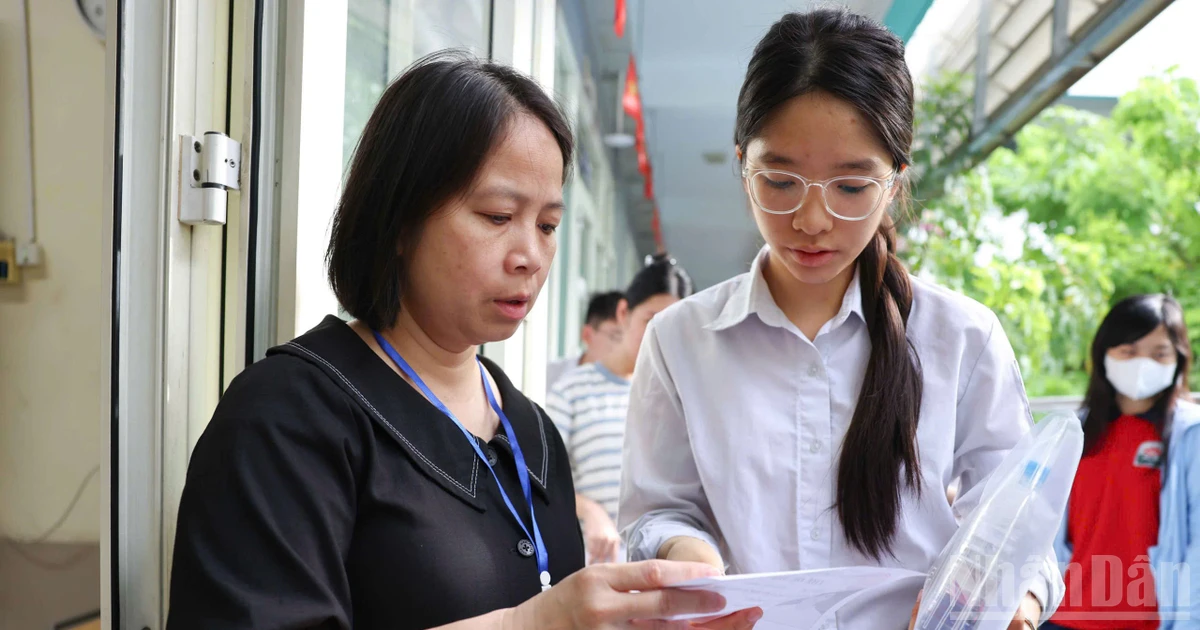 Vietnam Announces University Entrance Exam Fee Payment Period for 2026 Intake