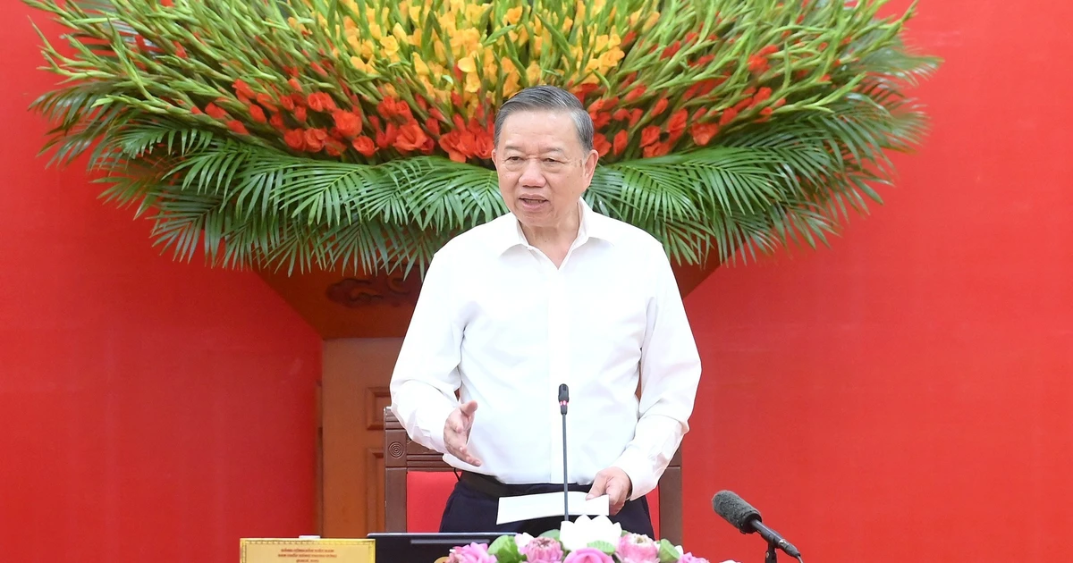 Vietnam Faces 'Three Paradoxes' in Digital Transformation Push, General Secretary Urges Stronger Implementation
