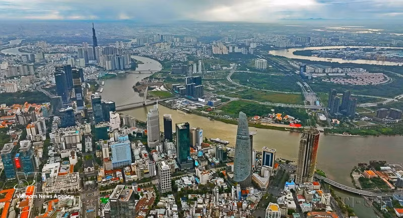 Ho Chi Minh City Economy Grows 8.55% in H1, Services Lead