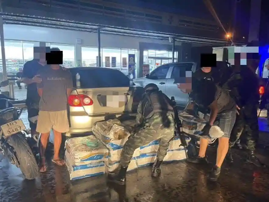 Police Seize 330kg of Crystal Meth Near Chiang Rai Airport