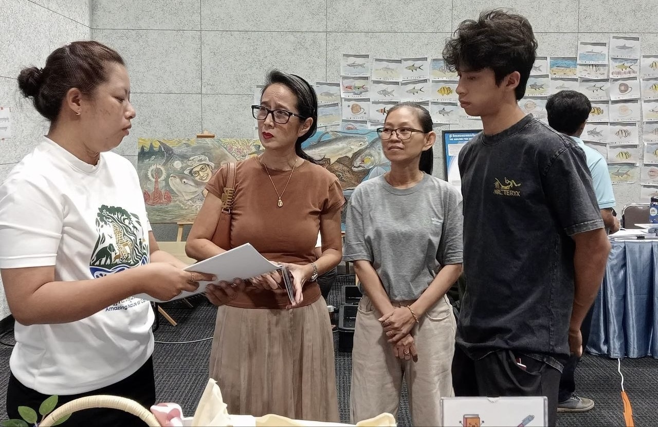 カンボジアで希少鳥類「サイチョウ」への関心高まる 自然遺産イベントで啓発進む