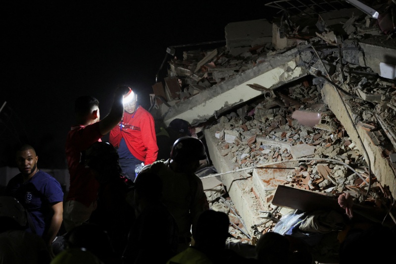 ベネズエラで大地震 32人死亡、700人負傷 建物倒壊、インフラにも被害