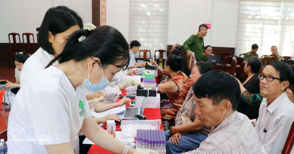 Khanh Hoa Collects DNA Samples from Relatives of Unidentified Fallen Martyrs