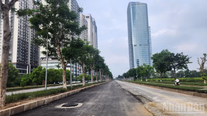 ハノイ、都市インフラ復旧を加速 - 浸水対策工事後の道路整備