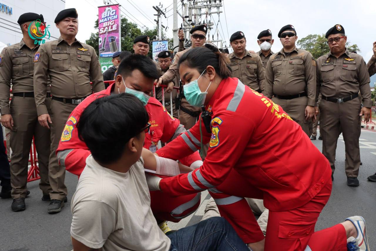 ミャンマー鉱山汚染巡り中国総領事館前で抗議活動、タイ警察と衝突し混乱