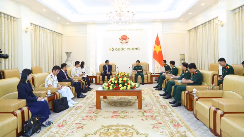 Vietnam-Japan Defense Cooperation Gains Effectiveness and Practicality