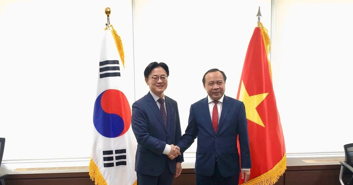 Vietnam and South Korea Boost Cooperation in Nuclear and AI Technology