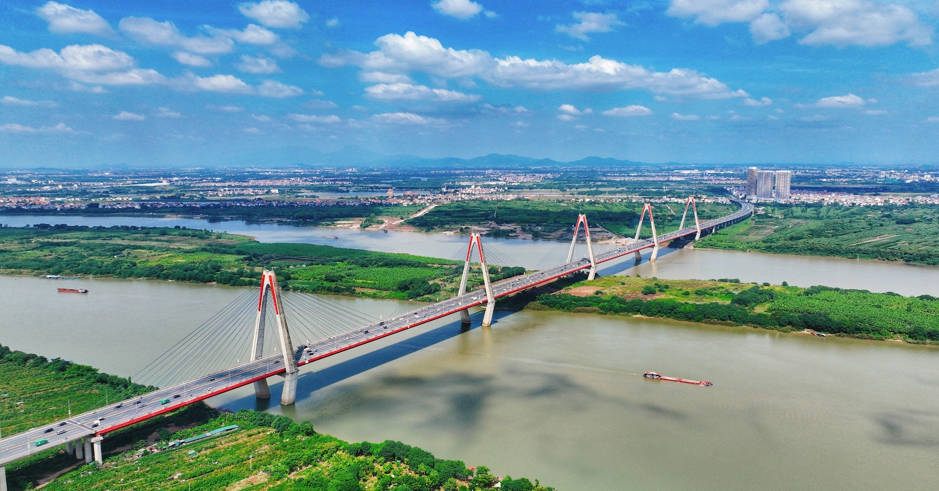 Hanoi’s urban overhaul heats up as Red River project hits VND736 trillion mark