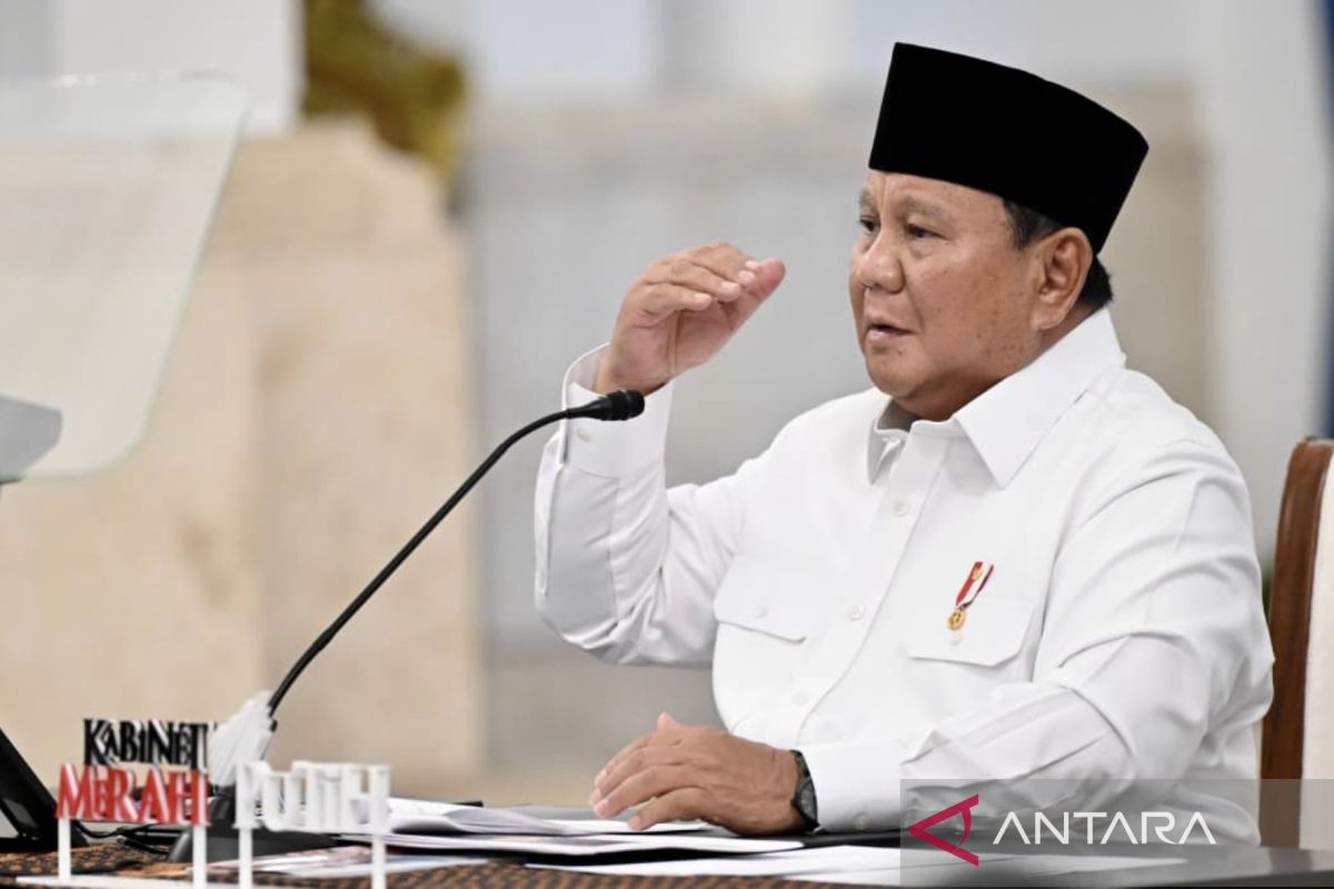 Prabowo Pledges to End Extreme Poverty Through 29 Policies