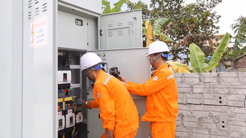 ベトナム、年初から電力生産量2030億kWh超 経済成長と市民生活を支える