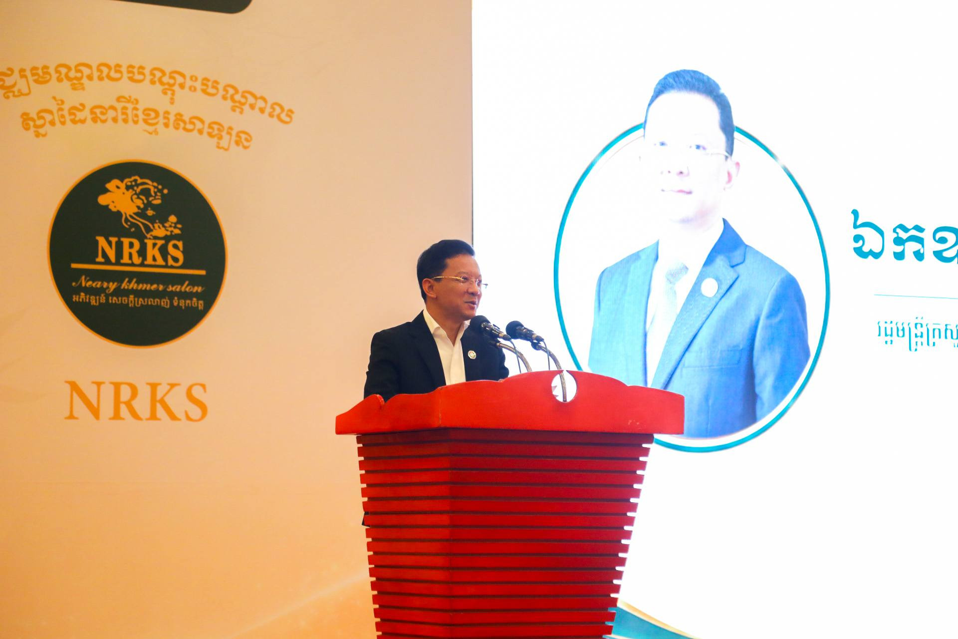 Cambodia Focuses Support on Nearly 500,000 Registered Informal Economy Workers