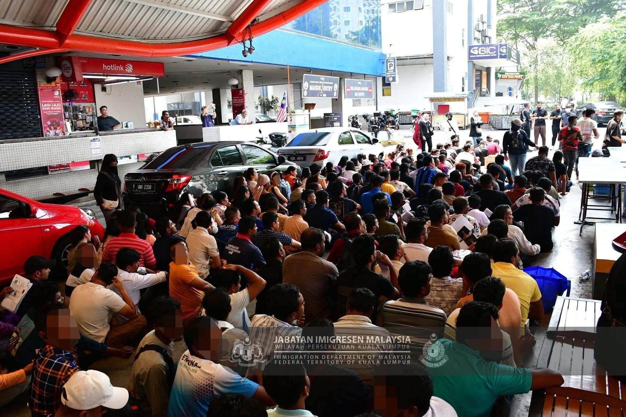 マレーシア入国管理局の作戦でミャンマー人57人を含む不法滞在労働者472人が逮捕