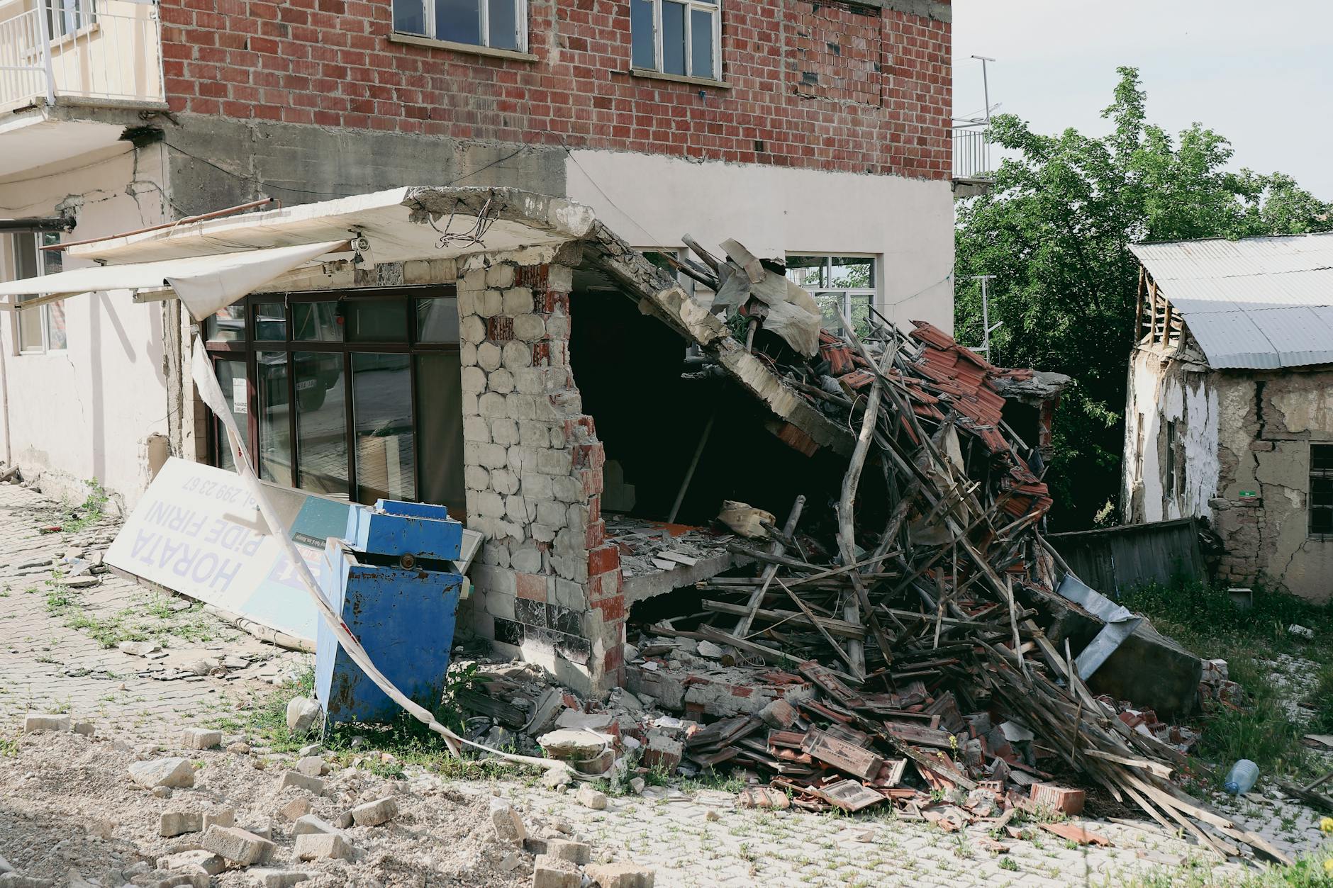 速報: タニンダーリ管区マオトン市に軍が空爆、民間人2名死亡 KNUが国際社会に実効措置を要求