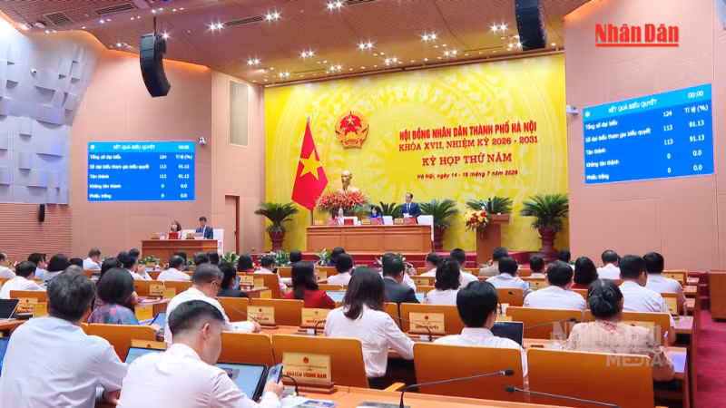 Hanoi City Approves Resolution to Support School Lunches for Primary Students from Academic Year 2026-2027